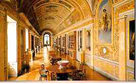 Photo of the Gallery of Diane at the chateau de Fontainebleau